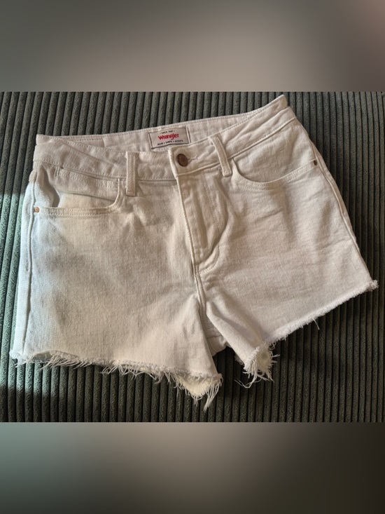 Wrangler Pants - Wrangler Mid-Rise Vintage Denim Shorts White Frayed Hem Size 4